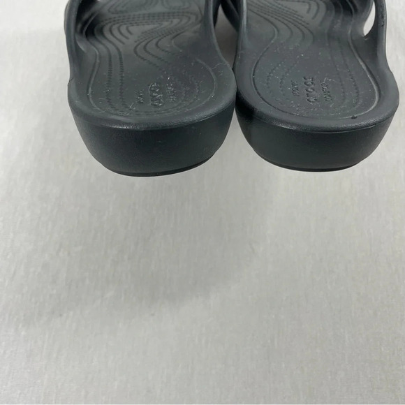 Crocs Kelli Black Slip on Sandals - Picture 5 of 6